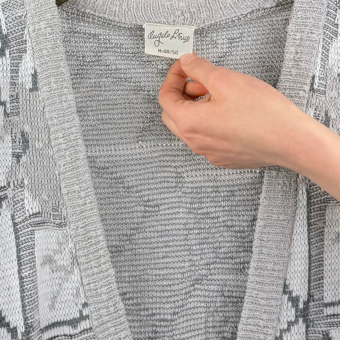 Kuratierter Vintage Onlineshop nachhaltige Secondhand Kleidung online kaufen, Online Shop Vintage, Vintage Online Shop, Second Hand Online Shop, gebraucht, zweite Hand, reused, preloved, Y2K, thriftshop, thriftstore, thrifting, thrift shop, thrift store