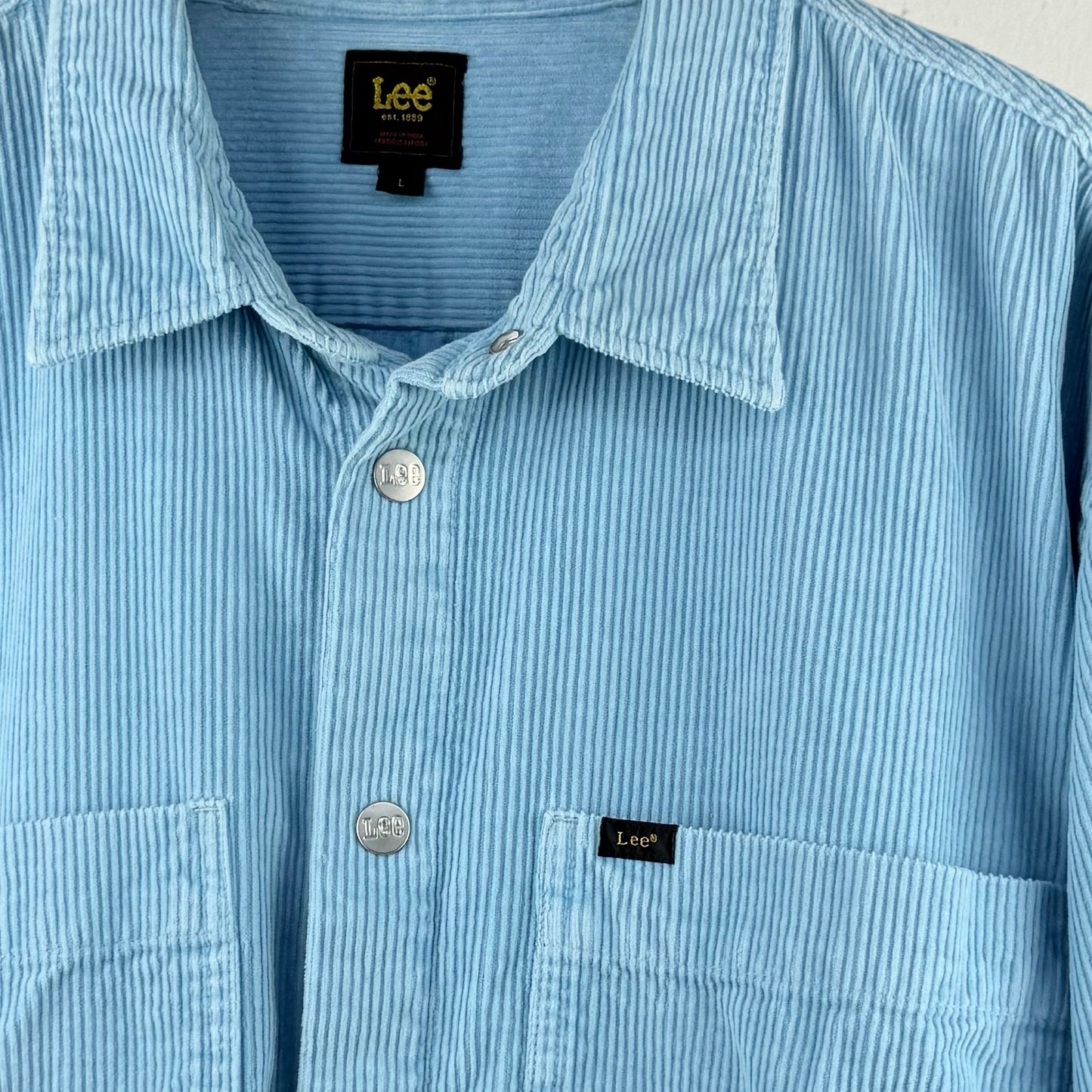 Kuratierter Vintage Onlineshop nachhaltige Secondhand Kleidung online kaufen, Online Shop Vintage, Vintage Online Shop, Second Hand Online Shop, gebraucht, zweite Hand, reused, preloved, Y2K, thriftshop, thriftstore, thrifting, thrift shop, thrift store