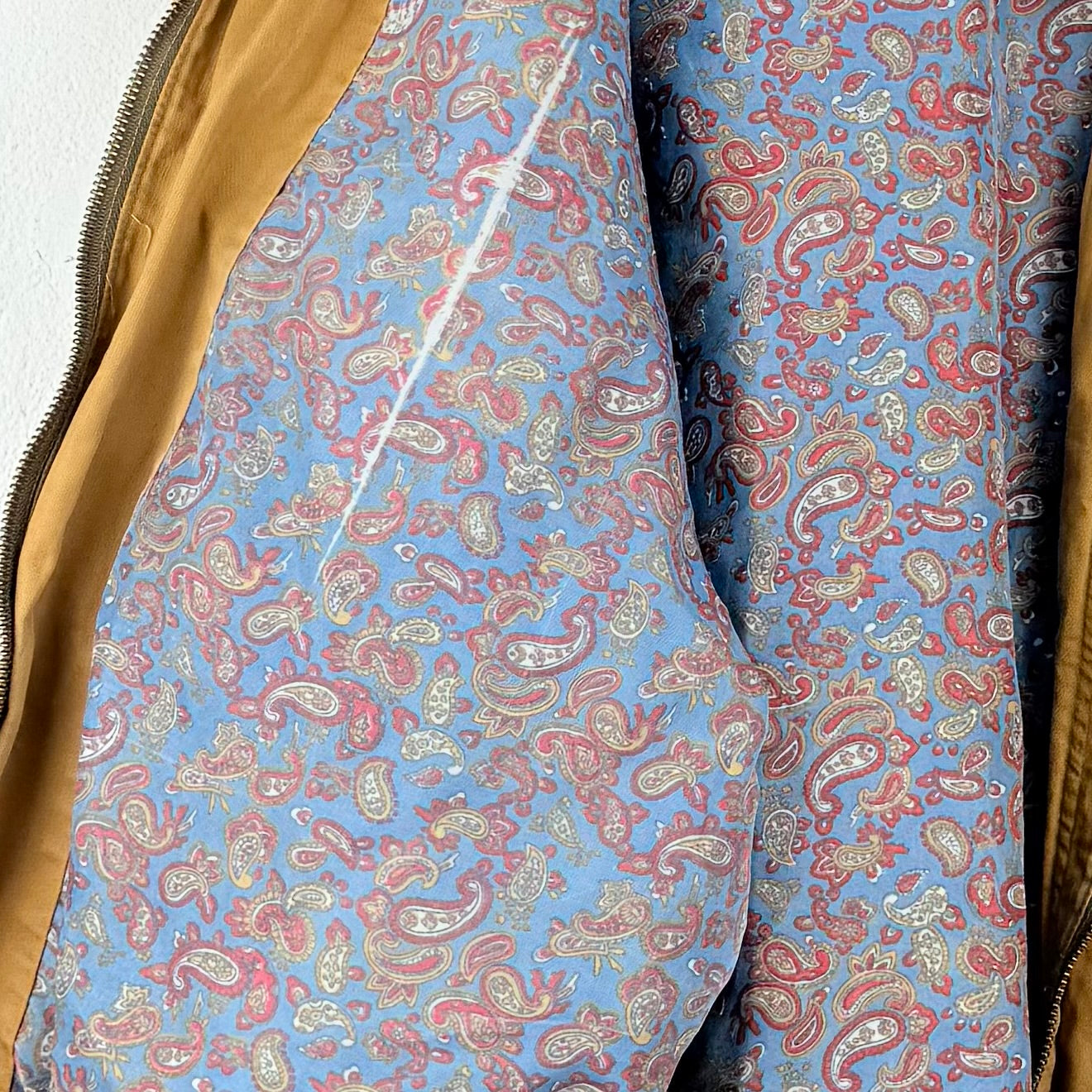 Kuratierter Vintage Onlineshop nachhaltige Secondhand Kleidung online kaufen, Online Shop Vintage, Vintage Online Shop, Second Hand Online Shop, gebraucht, zweite Hand, reused, preloved, Y2K, thriftshop, thriftstore, thrifting, thrift shop, thrift store