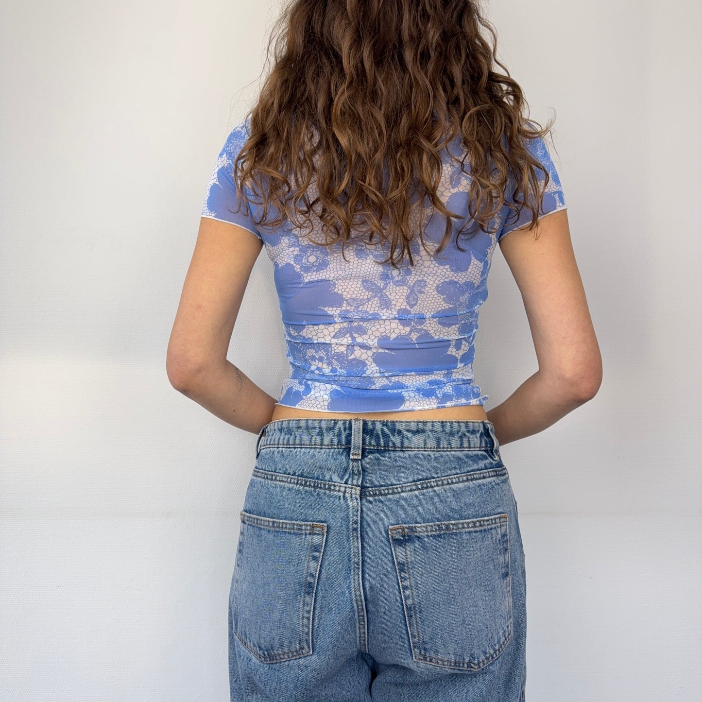 Kuratierter Vintage Onlineshop nachhaltige Secondhand Kleidung online kaufen, Online Shop Vintage, Vintage Online Shop, Second Hand Online Shop, gebraucht, zweite Hand, reused, preloved, Y2K, thriftshop, thriftstore, thrifting, thrift shop, thrift store, Floral, Mesh, Y2K
