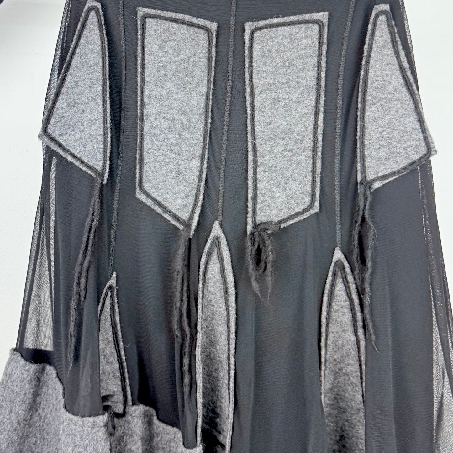 Kuratierter Vintage Onlineshop nachhaltige Secondhand Kleidung online kaufen, Online Shop Vintage, Vintage Online Shop, Second Hand Online Shop, gebraucht, zweite Hand, reused, preloved, Y2K, thriftshop, thriftstore, thrifting, thrift shop, thrift store