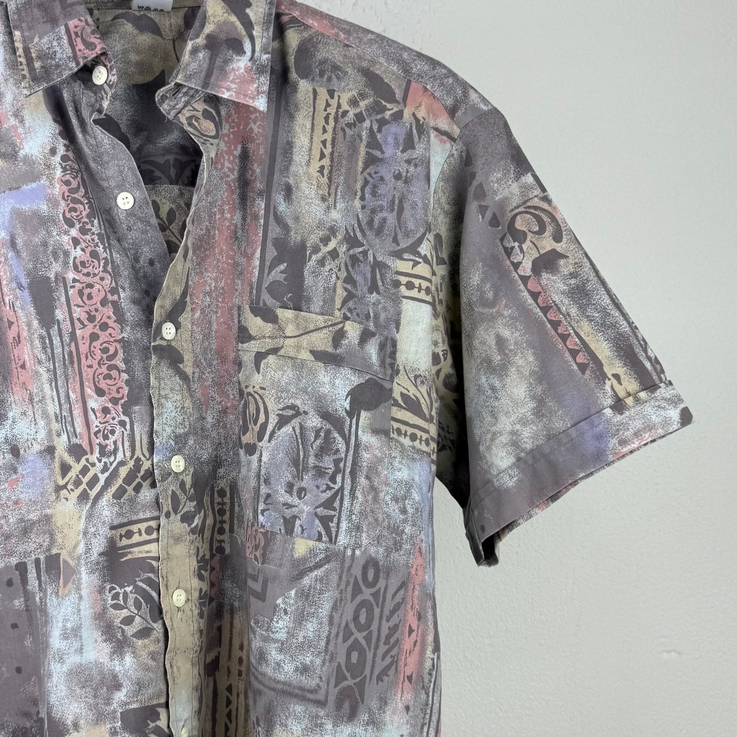 Kuratierter Vintage Onlineshop nachhaltige Secondhand Kleidung online kaufen, Online Shop Vintage, Vintage Online Shop, Second Hand Online Shop, gebraucht, zweite Hand, reused, preloved, Y2K, thriftshop, thriftstore, thrifting, thrift shop, thrift store, Grunge, Alternativ