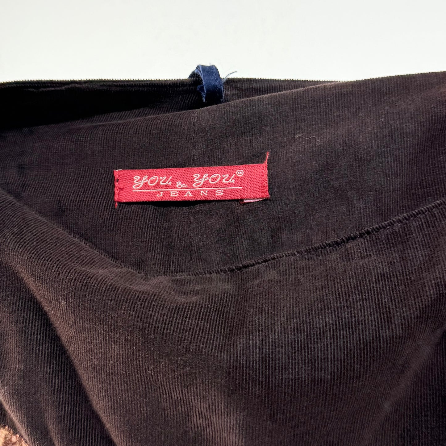 Kuratierter Vintage Onlineshop nachhaltige Secondhand Kleidung online kaufen, Online Shop Vintage, Vintage Online Shop, Second Hand Online Shop, gebraucht, zweite Hand, reused, preloved, Y2K, thriftshop, thriftstore, thrifting, thrift shop, thrift store
