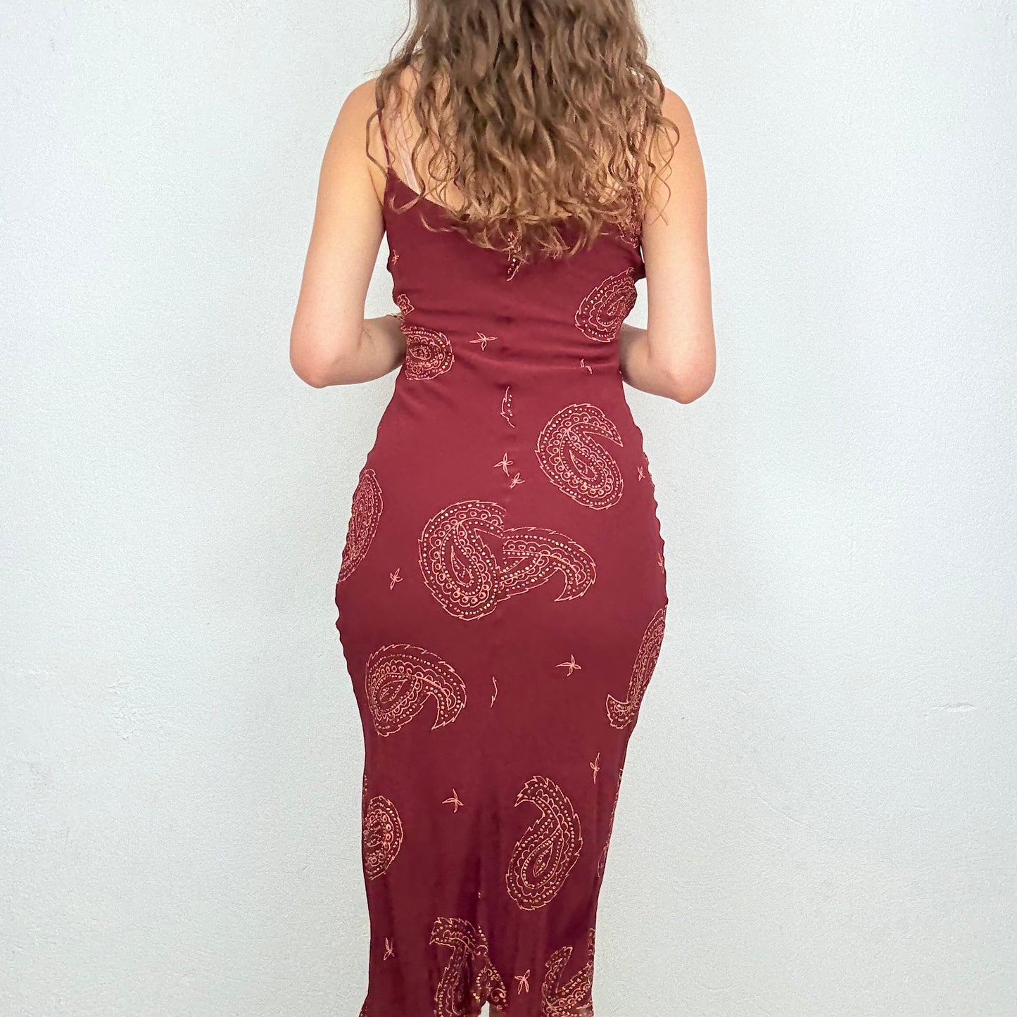 Kuratierter Vintage Onlineshop nachhaltige Secondhand Kleidung online kaufen, Online Shop Vintage, Vintage Online Shop, Second Hand Online Shop, gebraucht, zweite Hand, reused, preloved, Y2K, thriftshop, thriftstore, thrifting, thrift shop, thrift store, Boho, Festival, Paisley