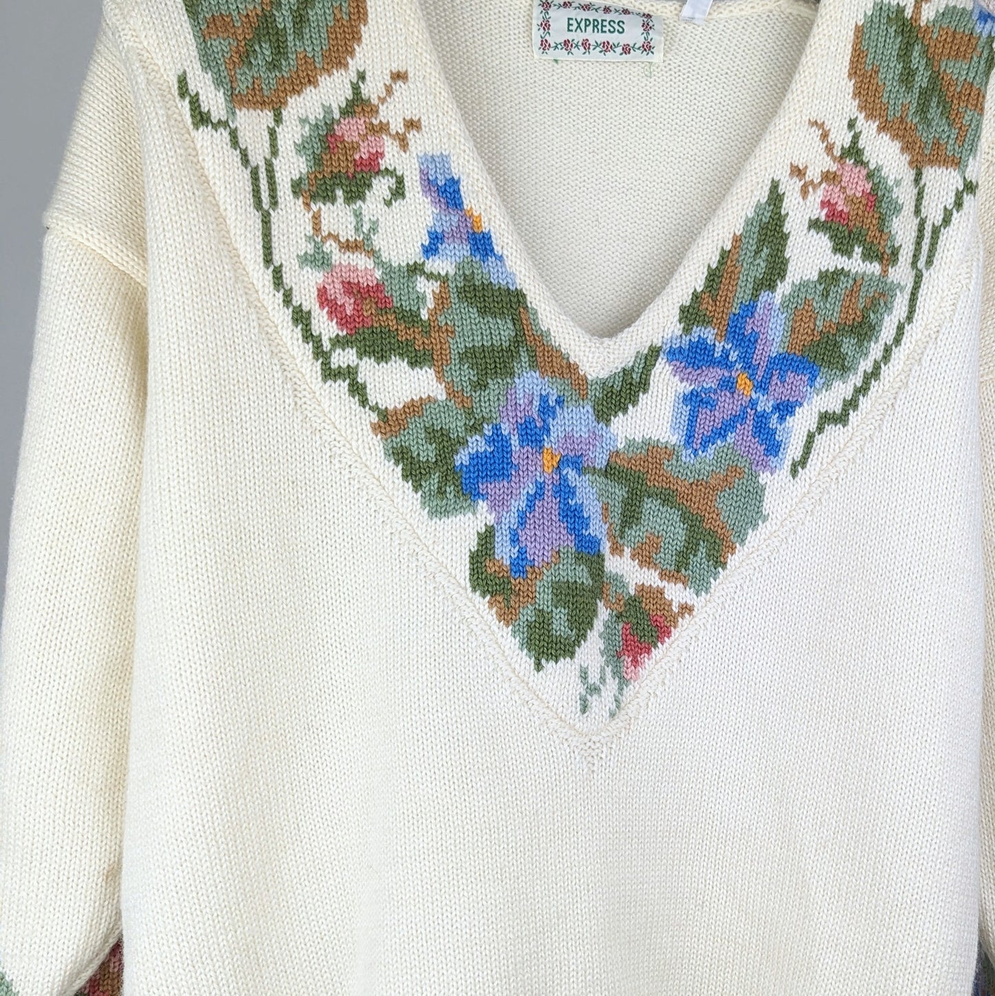 Kuratierter Vintage Onlineshop nachhaltige Secondhand Kleidung online kaufen, Online Shop Vintage, Vintage Online Shop, Second Hand Online Shop, gebraucht, zweite Hand, reused, preloved, Y2K, thriftshop, thriftstore, thrifting, thrift shop, thrift store