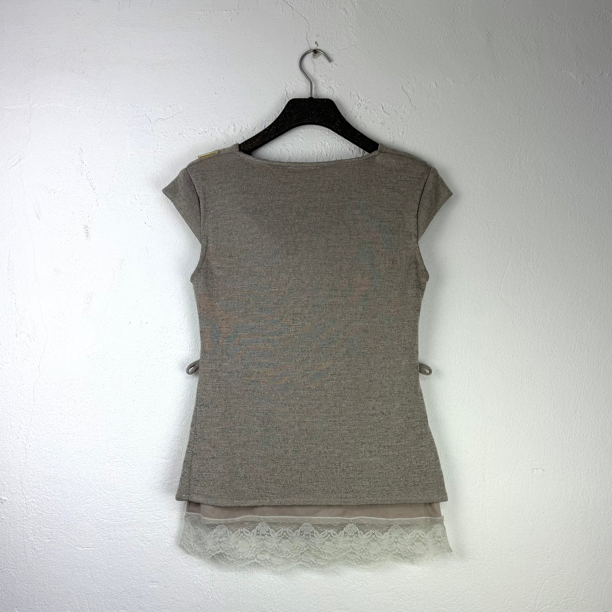 Kuratierter Vintage Onlineshop nachhaltige Secondhand Kleidung online kaufen, Online Shop Vintage, Vintage Online Shop, Second Hand Online Shop, gebraucht, zweite Hand, reused, preloved, Y2K, thriftshop, thriftstore, thrifting, thrift shop, thrift store