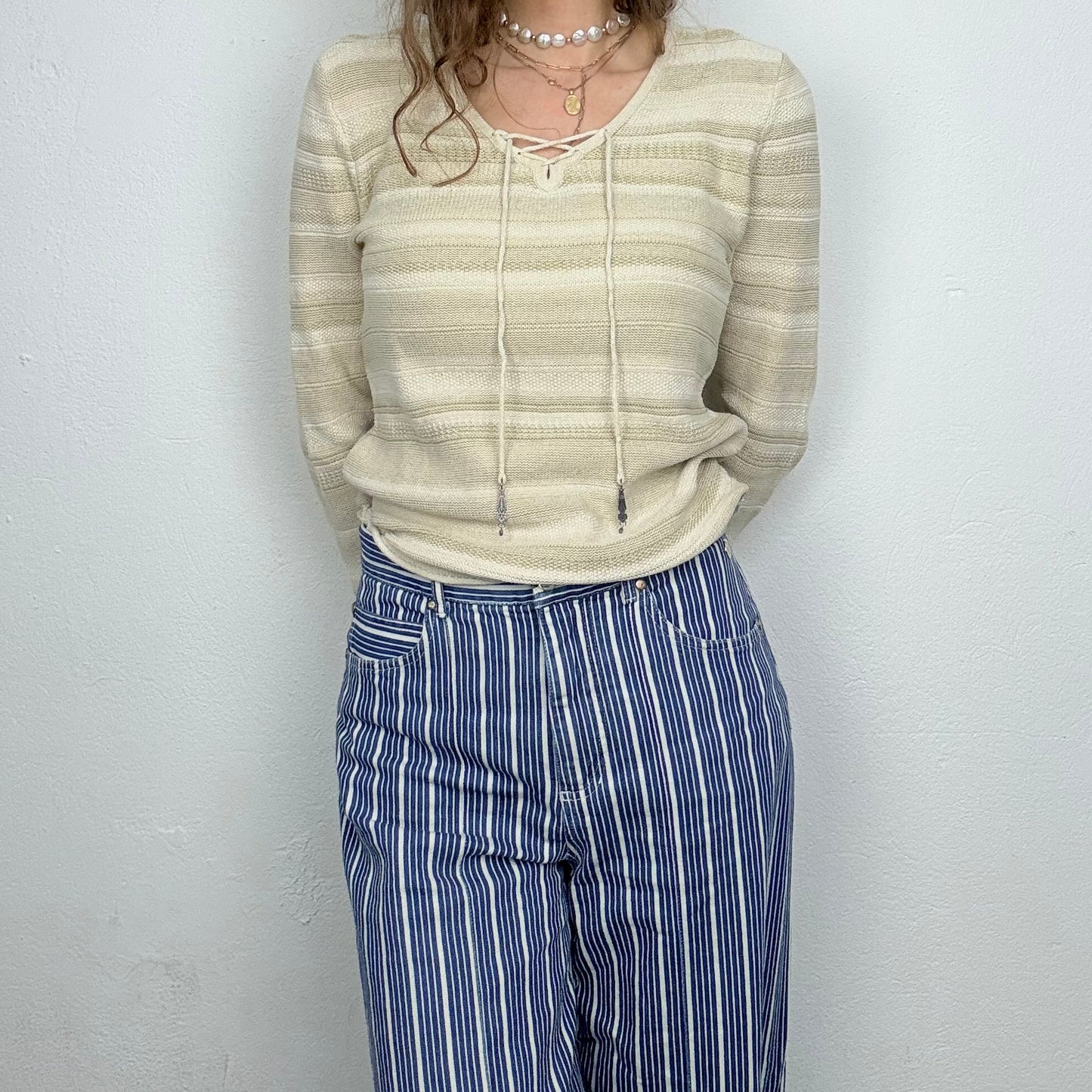Kuratierter Vintage Onlineshop nachhaltige Secondhand Kleidung online kaufen, Online Shop Vintage, Vintage Online Shop, Second Hand Online Shop, gebraucht, zweite Hand, reused, preloved, Y2K, thriftshop, thriftstore, thrifting, thrift shop, thrift store, Strick, Boho, Retro