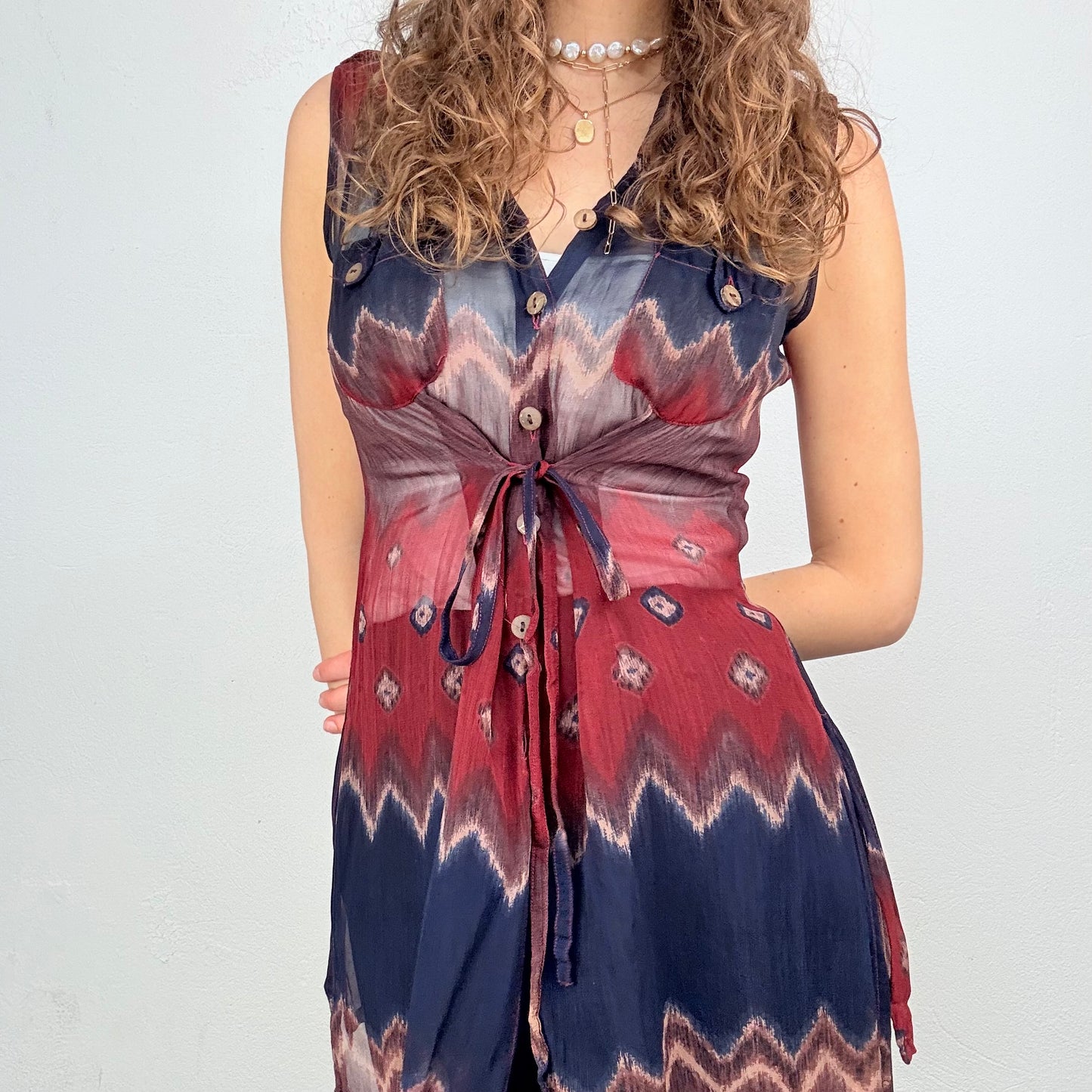 Kuratierter Vintage Onlineshop nachhaltige Secondhand Kleidung online kaufen, Online Shop Vintage, Vintage Online Shop, Second Hand Online Shop, gebraucht, zweite Hand, reused, preloved, Y2K, thriftshop, thriftstore, thrifting, thrift shop, thrift store