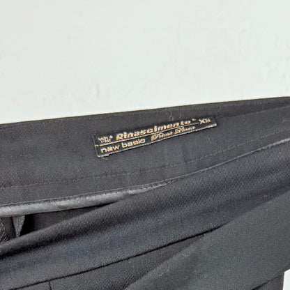 Kuratierter Vintage Onlineshop nachhaltige Secondhand Kleidung online kaufen, Online Shop Vintage, Vintage Online Shop, Second Hand Online Shop, gebraucht, zweite Hand, reused, preloved, Y2K, thriftshop, thriftstore, thrifting, thrift shop, thrift store