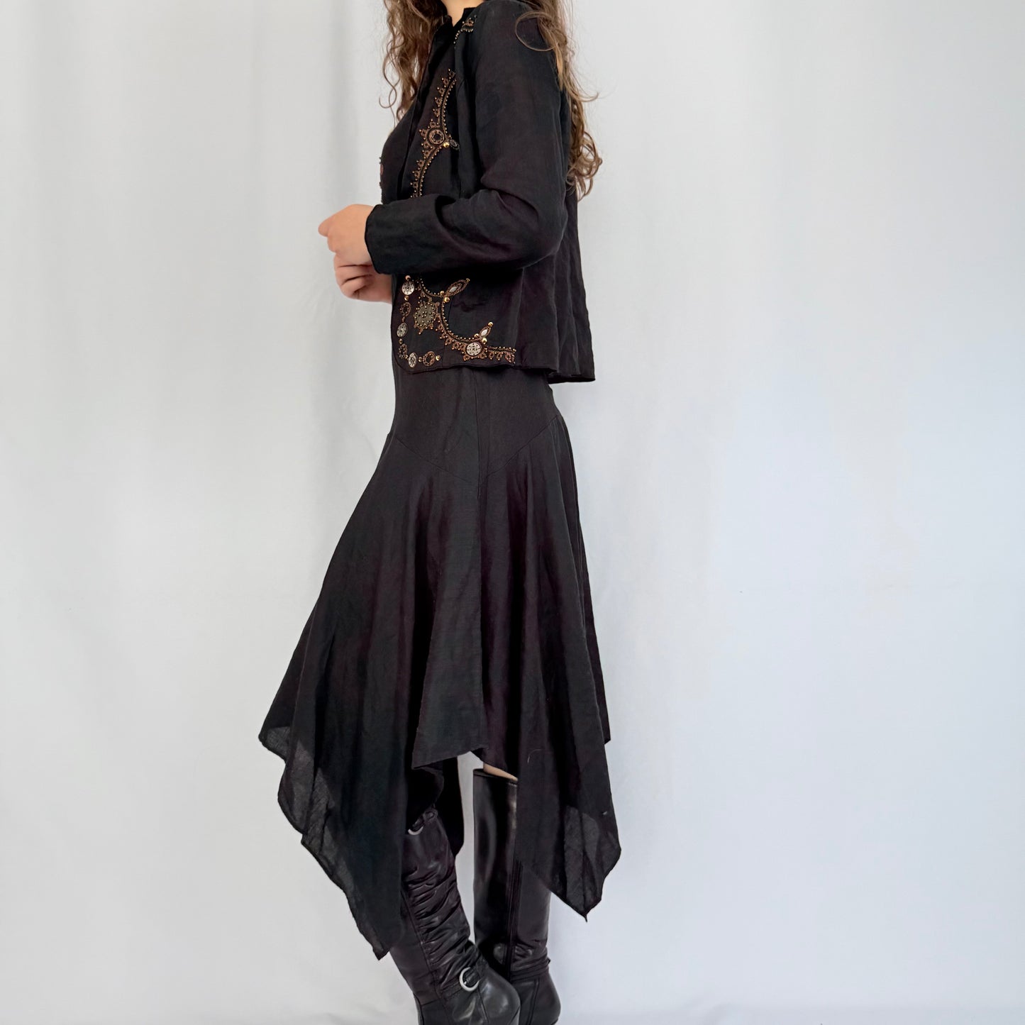 Kuratierter Vintage Onlineshop nachhaltige Secondhand Kleidung online kaufen, Online Shop Vintage, Vintage Online Shop, Second Hand Online Shop, gebraucht, zweite Hand, reused, preloved, Y2K, thriftshop, thriftstore, thrifting, thrift shop, thrift store, Boho, Festival, Grunge