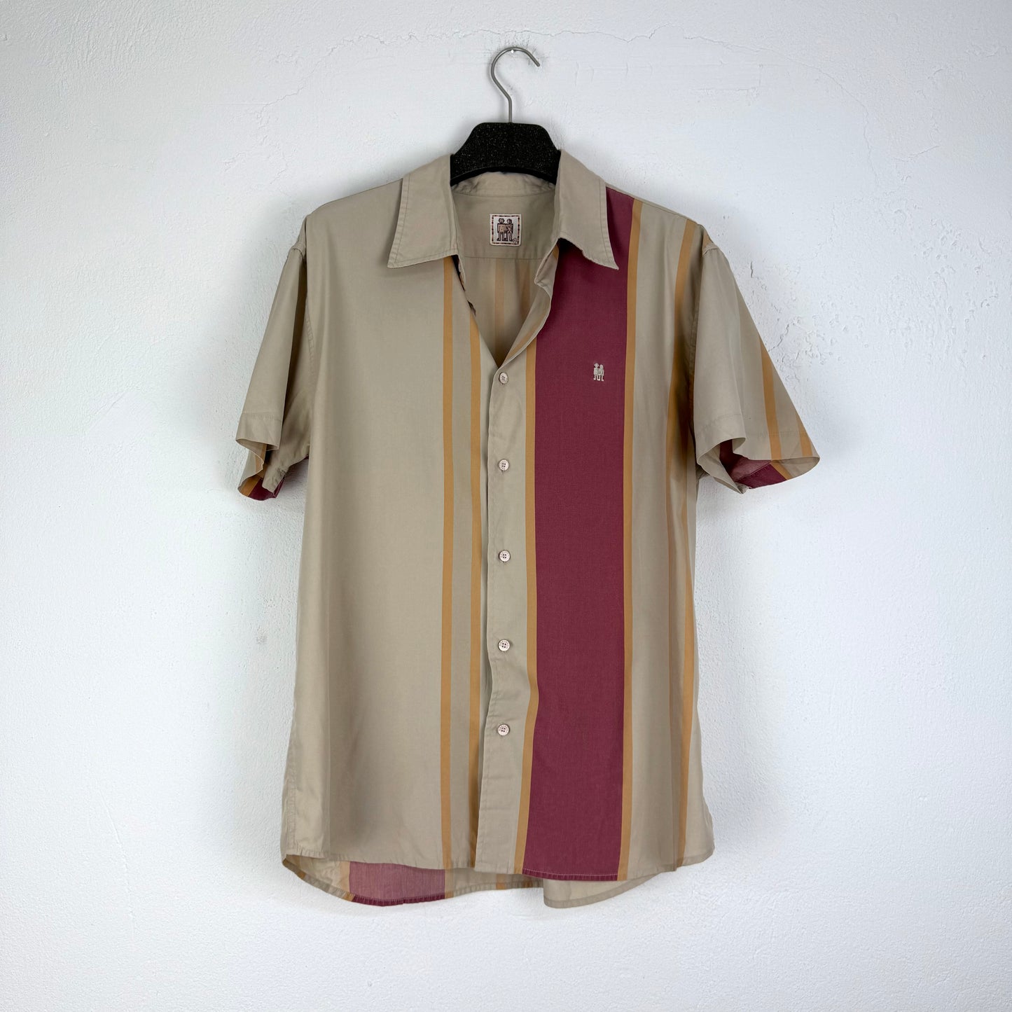 Kuratierter Vintage Onlineshop nachhaltige Secondhand Kleidung online kaufen, Online Shop Vintage, Vintage Online Shop, Second Hand Online Shop, gebraucht, zweite Hand, reused, preloved, Y2K, thriftshop, thriftstore, thrifting, thrift shop, thrift store