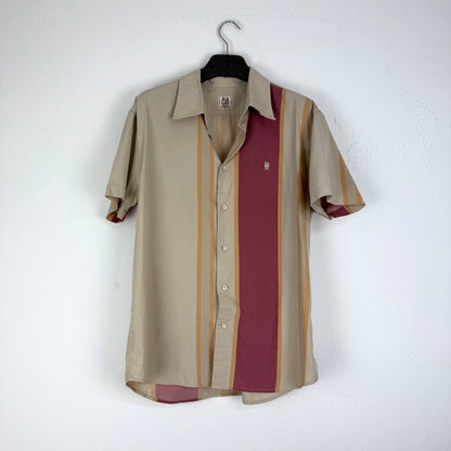 Kuratierter Vintage Onlineshop nachhaltige Secondhand Kleidung online kaufen, Online Shop Vintage, Vintage Online Shop, Second Hand Online Shop, gebraucht, zweite Hand, reused, preloved, Y2K, thriftshop, thriftstore, thrifting, thrift shop, thrift store