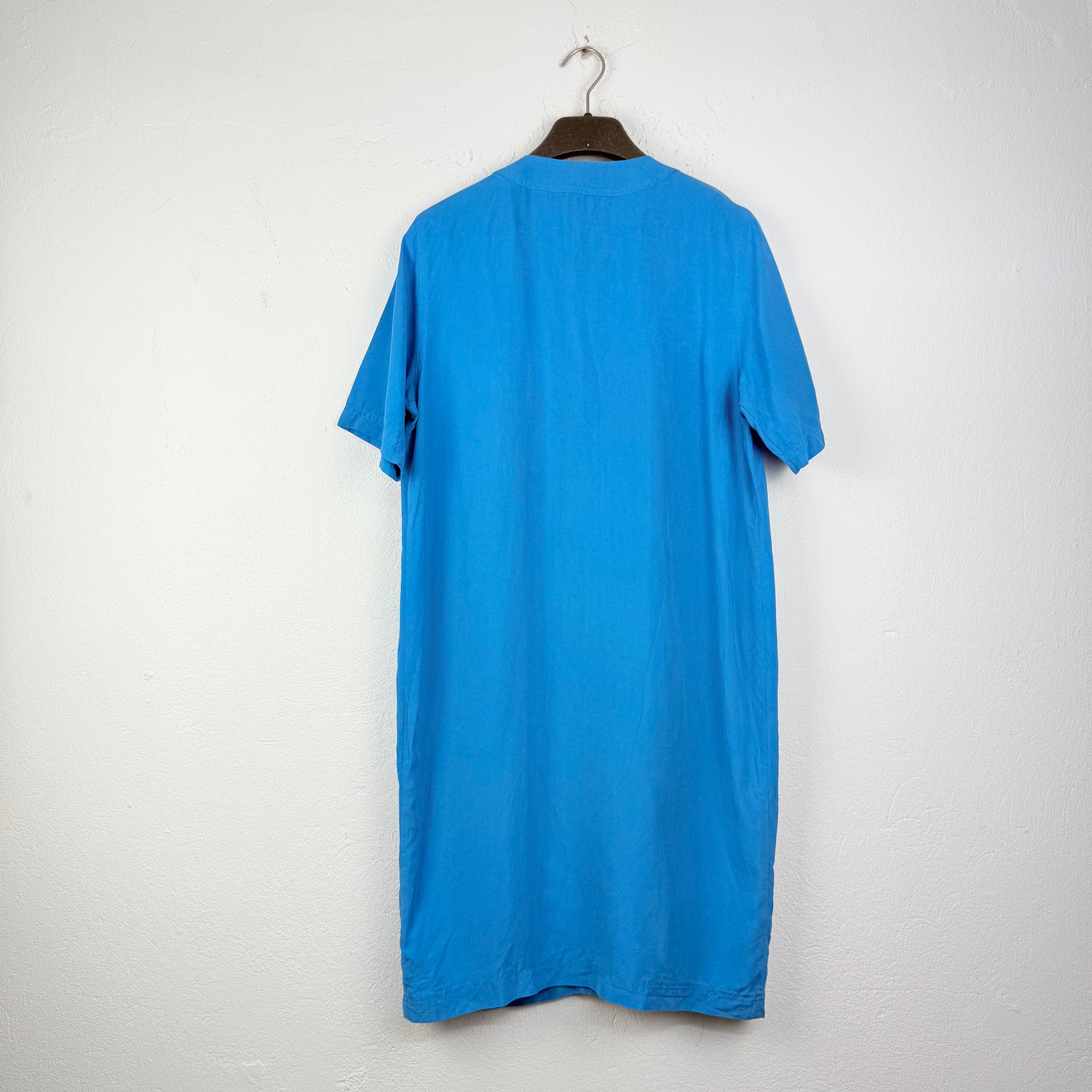 Kuratierter Vintage Onlineshop nachhaltige Secondhand Kleidung online kaufen, Online Shop Vintage, Vintage Online Shop, Second Hand Online Shop, gebraucht, zweite Hand, reused, preloved, Y2K, thriftshop, thriftstore, thrifting, thrift shop, thrift store