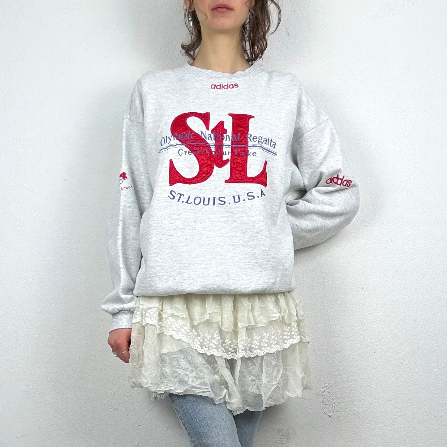 Kuratierter Vintage Onlineshop nachhaltige Secondhand Kleidung online kaufen, Online Shop Vintage, Vintage Online Shop, Second Hand Online Shop, gebraucht, zweite Hand, reused, preloved, Y2K, thriftshop, thriftstore, thrifting, thrift shop, thrift store