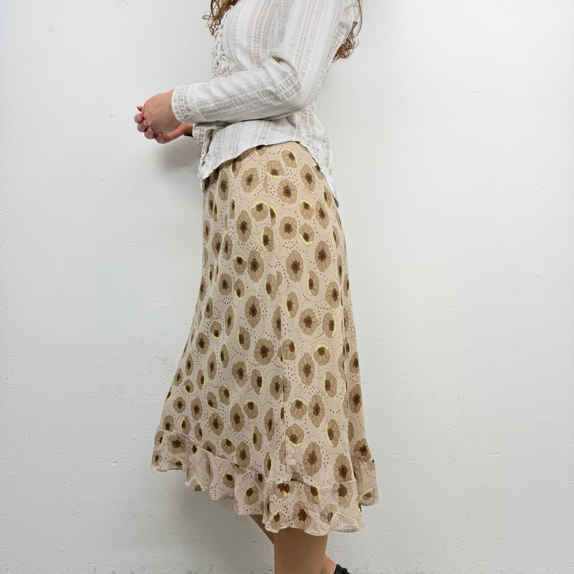 Kuratierter Vintage Onlineshop nachhaltige Secondhand Kleidung online kaufen, Online Shop Vintage, Vintage Online Shop, Second Hand Online Shop, gebraucht, zweite Hand, reused, preloved, Y2K, thriftshop, thriftstore, thrifting, thrift shop, thrift store, Retro, Boho, Flowery
