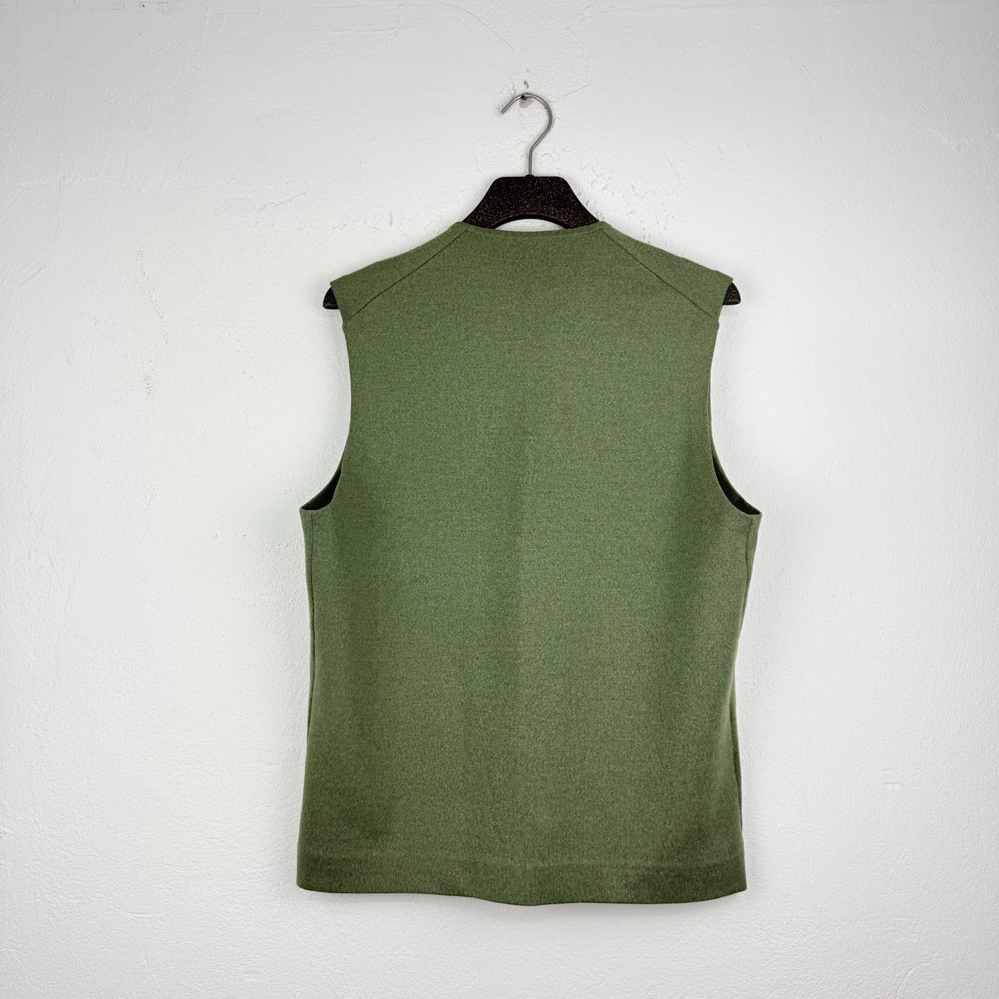 Kuratierter Vintage Onlineshop nachhaltige Secondhand Kleidung online kaufen, Online Shop Vintage, Vintage Online Shop, Second Hand Online Shop, gebraucht, zweite Hand, reused, preloved, Y2K, thriftshop, thriftstore, thrifting, thrift shop, thrift store
