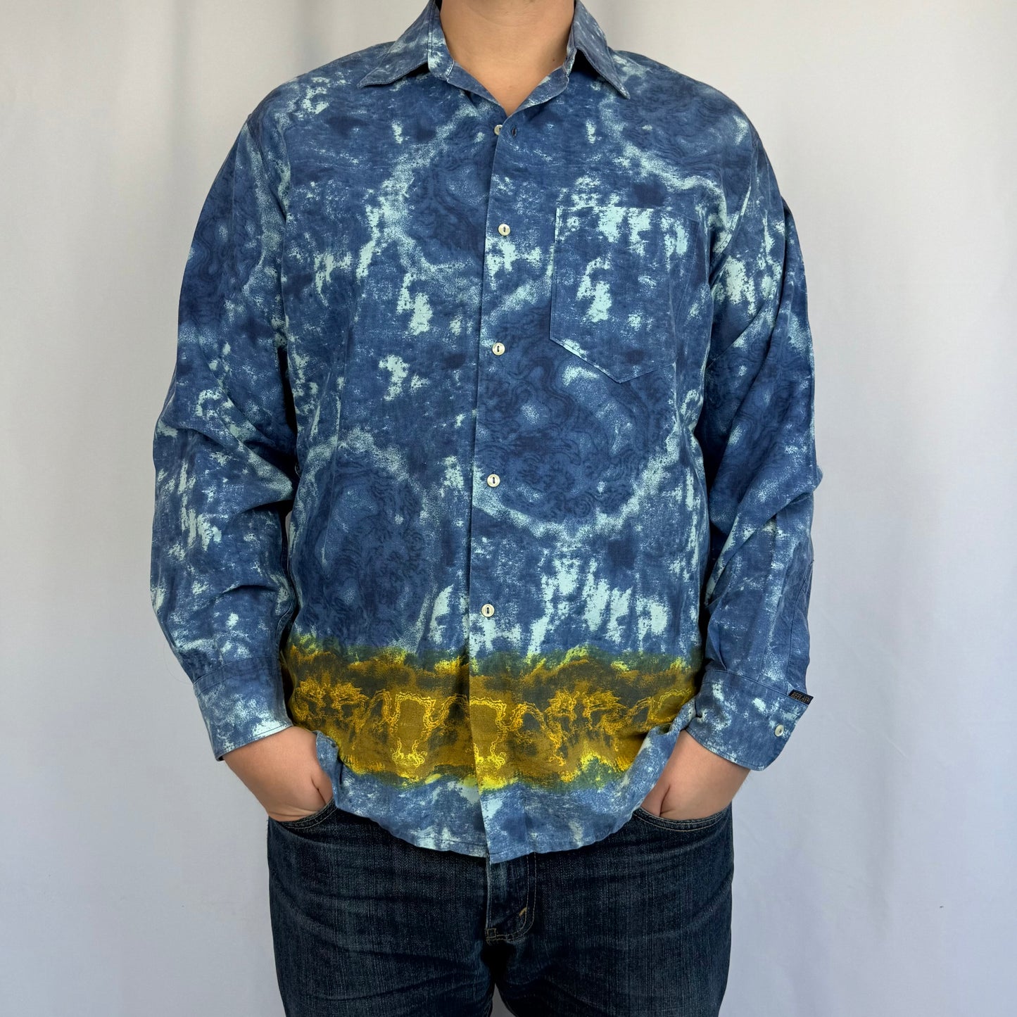 Kuratierter Vintage Onlineshop nachhaltige Secondhand Kleidung online kaufen, Online Shop Vintage, Vintage Online Shop, Second Hand Online Shop, gebraucht, zweite Hand, reused, preloved, Y2K, thriftshop, thriftstore, thrifting, thrift shop, thrift store, Crazy Pattern, Retro
