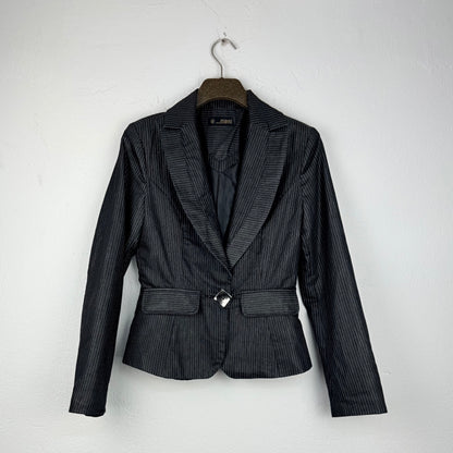 Kuratierter Vintage Onlineshop nachhaltige Secondhand Kleidung online kaufen, Online Shop Vintage, Vintage Online Shop, Second Hand Online Shop, gebraucht, zweite Hand, reused, preloved, Y2K, thriftshop, thriftstore, thrifting, thrift shop, thrift store