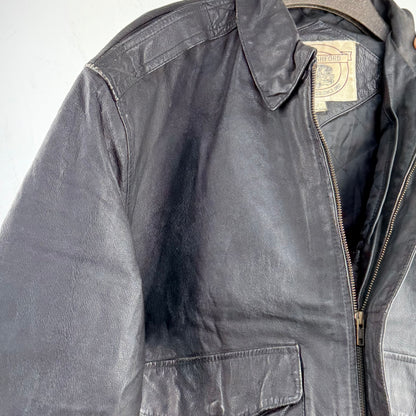Kuratierter Vintage Onlineshop nachhaltige Secondhand Kleidung online kaufen, Online Shop Vintage, Vintage Online Shop, Second Hand Online Shop, gebraucht, zweite Hand, reused, preloved, Y2K, thriftshop, thriftstore, thrifting, thrift shop, thrift store