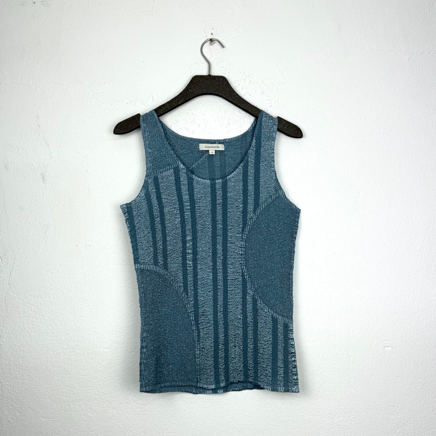 Kuratierter Vintage Onlineshop nachhaltige Secondhand Kleidung online kaufen, Online Shop Vintage, Vintage Online Shop, Second Hand Online Shop, gebraucht, zweite Hand, reused, preloved, Y2K, thriftshop, thriftstore, thrifting, thrift shop, thrift store