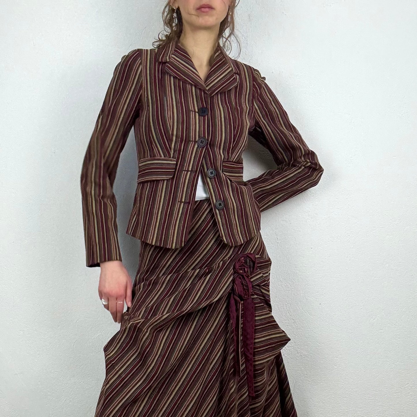 Kuratierter Vintage Onlineshop nachhaltige Secondhand Kleidung online kaufen, Online Shop Vintage, Vintage Online Shop, Second Hand Online Shop, gebraucht, zweite Hand, reused, preloved, Y2K, thriftshop, thriftstore, thrifting, thrift shop, thrift store