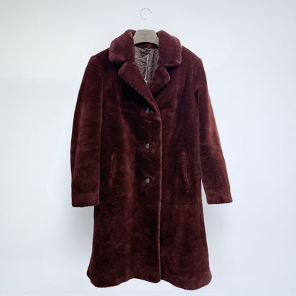 Kuratierter Vintage Onlineshop nachhaltige Secondhand Kleidung online kaufen, Online Shop Vintage, Vintage Online Shop, Second Hand Online Shop, gebraucht, zweite Hand, reused, preloved, Y2K, thriftshop, thriftstore, thrifting, thrift shop, thrift store, retro, cozy, teddy, old money