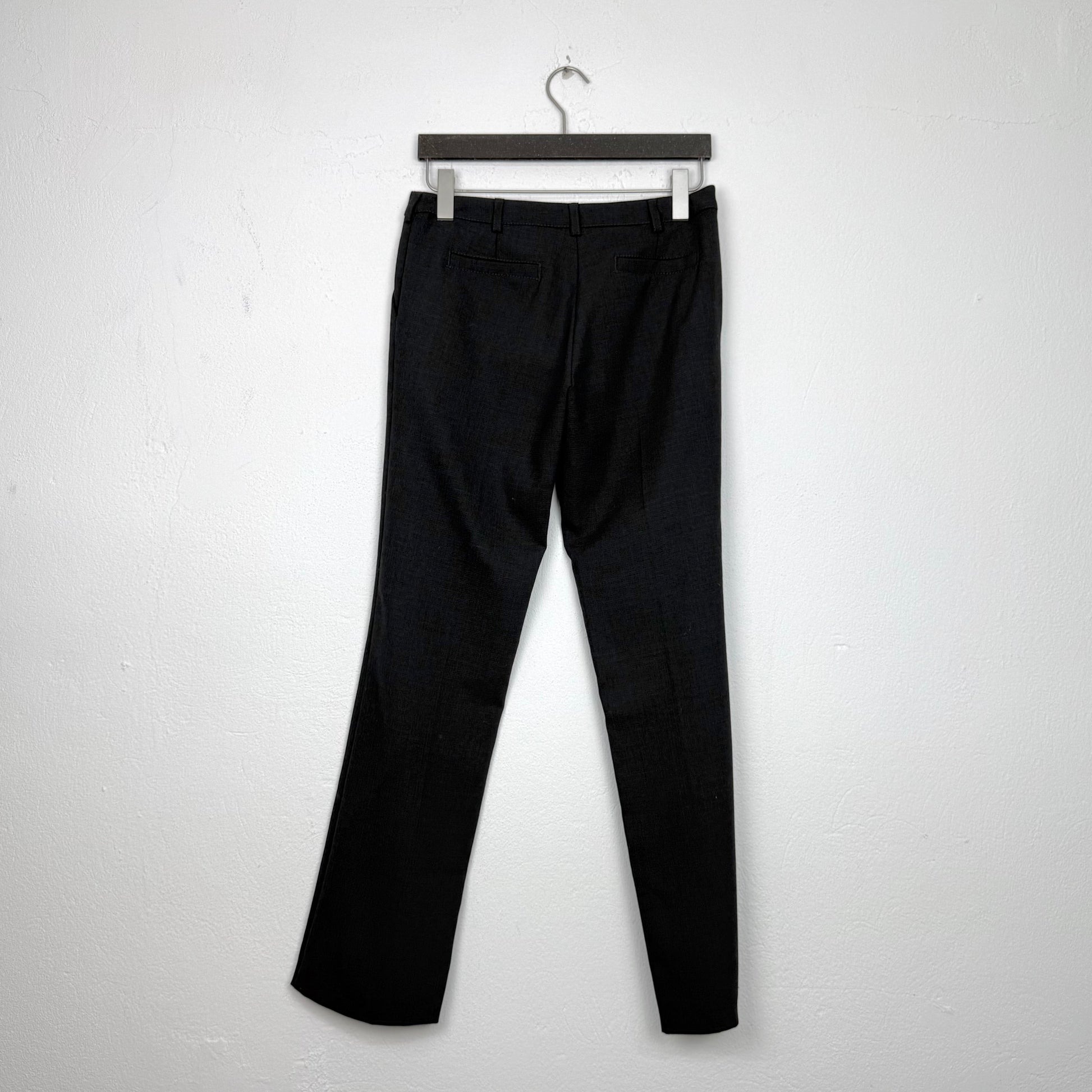Kuratierter Vintage Onlineshop nachhaltige Secondhand Kleidung online kaufen, Online Shop Vintage, Vintage Online Shop, Second Hand Online Shop, gebraucht, zweite Hand, reused, preloved, Y2K, thriftshop, thriftstore, thrifting, thrift shop, thrift store
