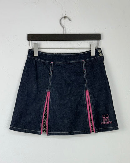 Kuratierter Vintage Onlineshop nachhaltige Secondhand Kleidung online kaufen, Online Shop Vintage, Vintage Online Shop, Second Hand Online Shop, gebraucht, zweite Hand, reused, preloved, Y2K, thriftshop, thriftstore, thrifting, thrift shop, thrift store