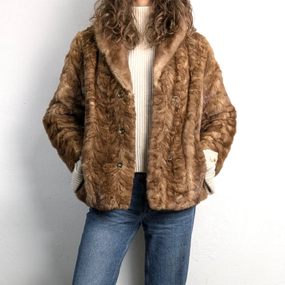 Kuratierter Vintage Onlineshop nachhaltige Secondhand Kleidung online kaufen, Online Shop Vintage, Vintage Online Shop, Second Hand Online Shop, gebraucht, zweite Hand, reused, preloved, Y2K, thriftshop, thriftstore, thrifting, thrift shop, thrift store