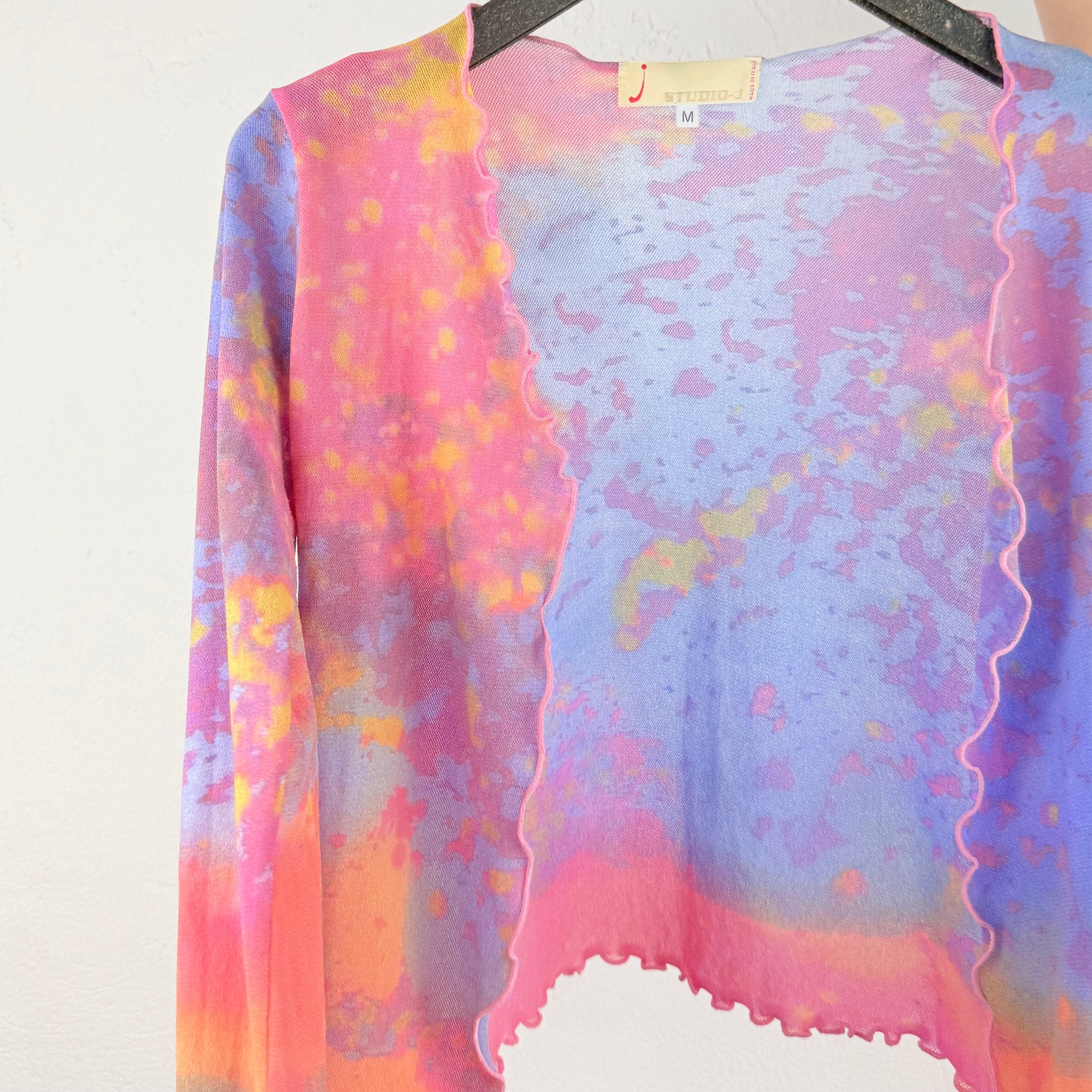Kuratierter Vintage Onlineshop nachhaltige Secondhand Kleidung online kaufen, Online Shop Vintage, Vintage Online Shop, Second Hand Online Shop, gebraucht, zweite Hand, reused, preloved, Y2K, thriftshop, thriftstore, thrifting, thrift shop, thrift store, Festival, Watercolour, Batik