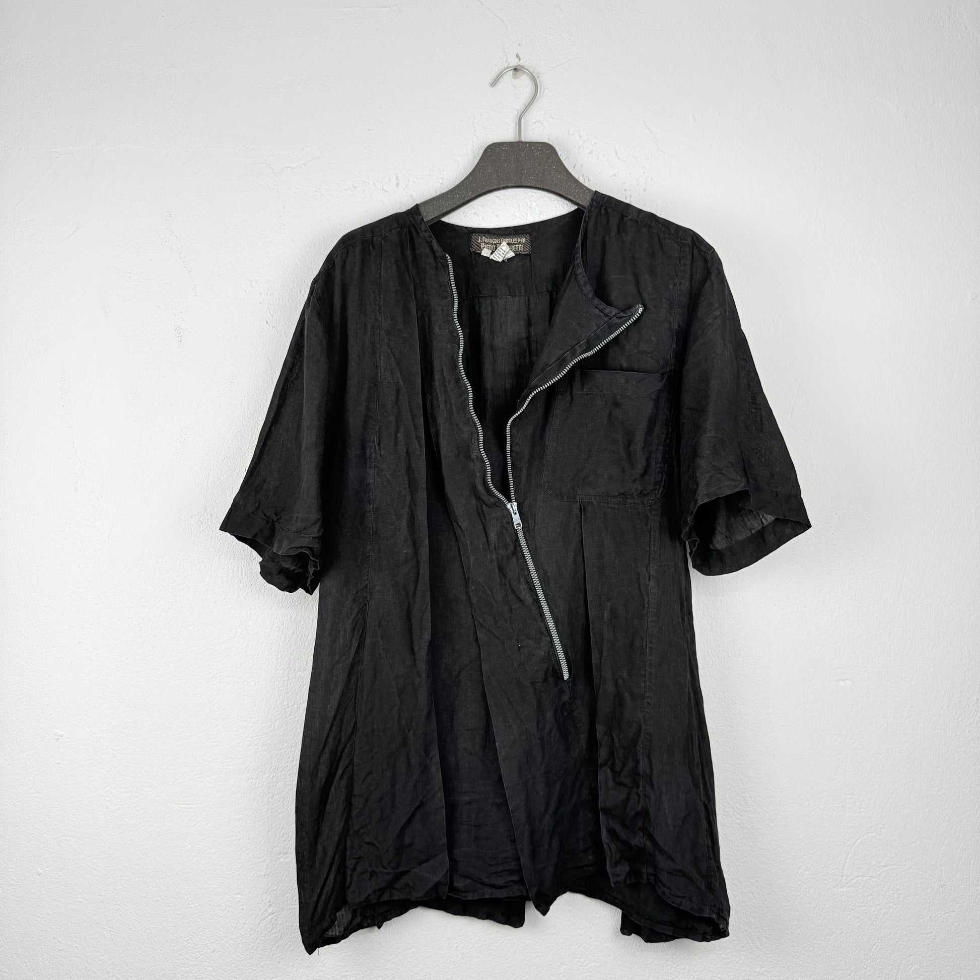 Kuratierter Vintage Onlineshop nachhaltige Secondhand Kleidung online kaufen, Online Shop Vintage, Vintage Online Shop, Second Hand Online Shop, gebraucht, zweite Hand, reused, preloved, Y2K, thriftshop, thriftstore, thrifting, thrift shop, thrift store