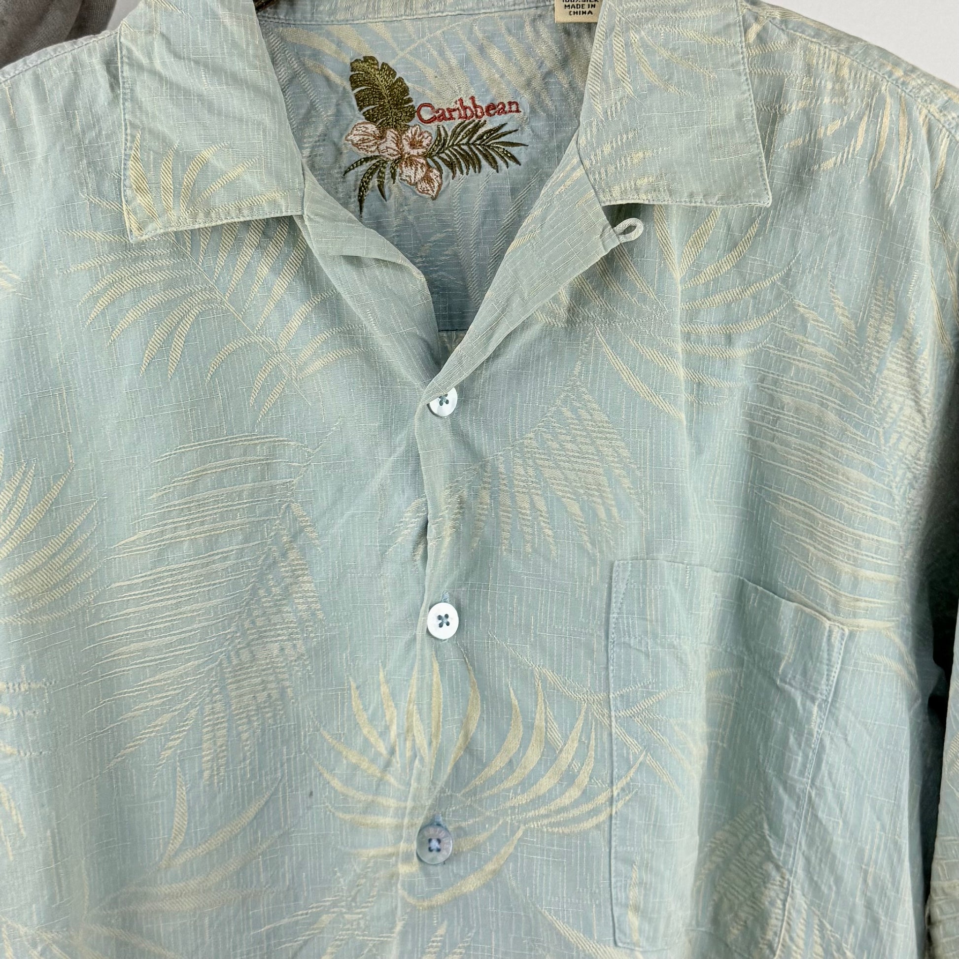 Kuratierter Vintage Onlineshop nachhaltige Secondhand Kleidung online kaufen, Online Shop Vintage, Vintage Online Shop, Second Hand Online Shop, gebraucht, zweite Hand, reused, preloved, Y2K, thriftshop, thriftstore, thrifting, thrift shop, thrift store