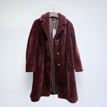 Kuratierter Vintage Onlineshop nachhaltige Secondhand Kleidung online kaufen, Online Shop Vintage, Vintage Online Shop, Second Hand Online Shop, gebraucht, zweite Hand, reused, preloved, Y2K, thriftshop, thriftstore, thrifting, thrift shop, thrift store, retro, cozy, teddy, old money
