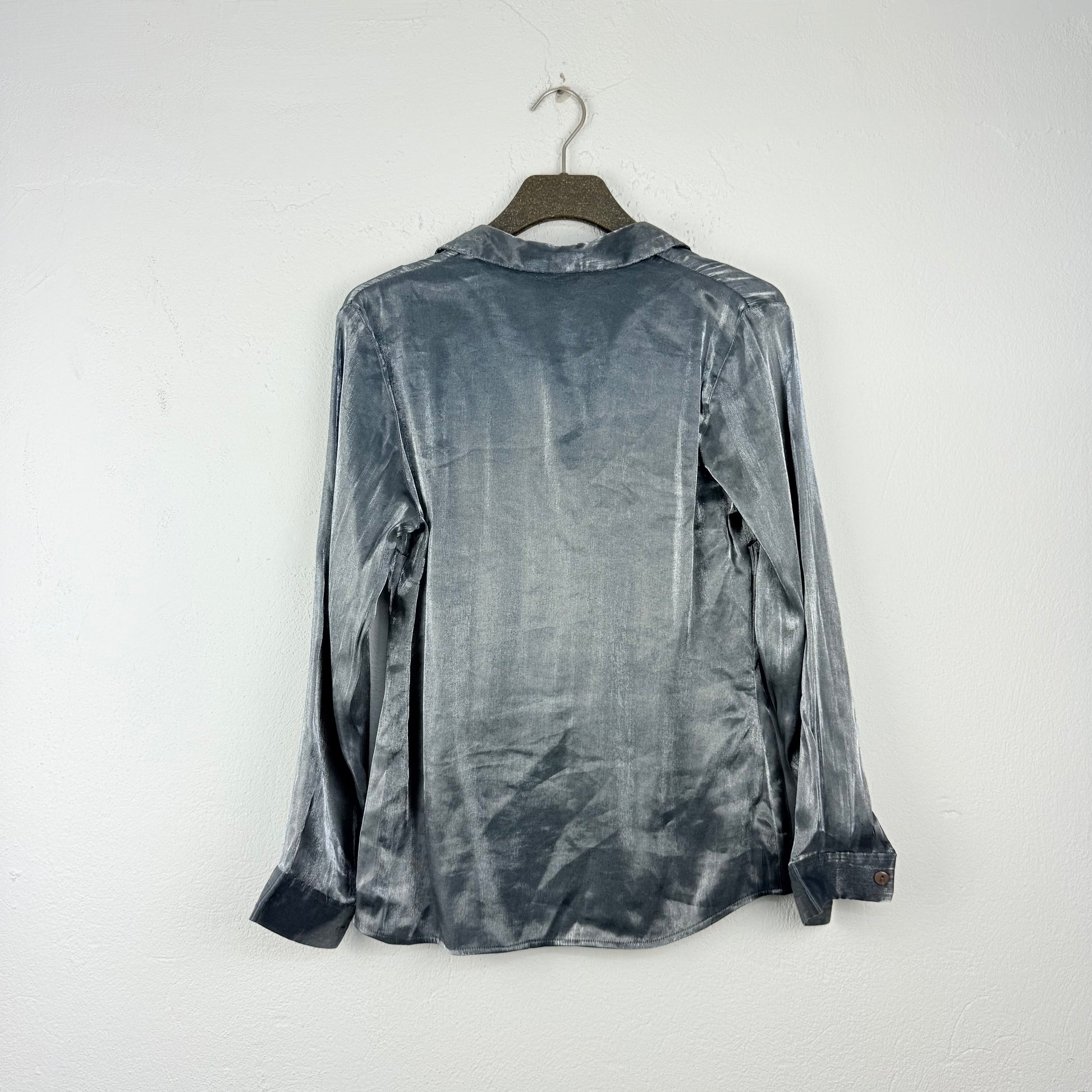 Kuratierter Vintage Onlineshop nachhaltige Secondhand Kleidung online kaufen, Online Shop Vintage, Vintage Online Shop, Second Hand Online Shop, gebraucht, zweite Hand, reused, preloved, Y2K, thriftshop, thriftstore, thrifting, thrift shop, thrift store