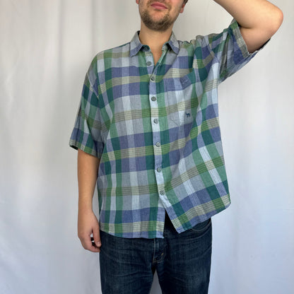 Kuratierter Vintage Onlineshop nachhaltige Secondhand Kleidung online kaufen, Online Shop Vintage, Vintage Online Shop, Second Hand Online Shop, gebraucht, zweite Hand, reused, preloved, Y2K, thriftshop, thriftstore, thrifting, thrift shop, thrift store, Clean, Camel, Outdoorsy