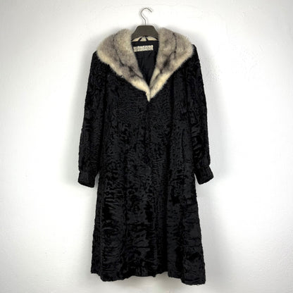 Kuratierter Vintage Onlineshop nachhaltige Secondhand Kleidung online kaufen, Online Shop Vintage, Vintage Online Shop, Second Hand Online Shop, gebraucht, zweite Hand, reused, preloved, Y2K, thriftshop, thriftstore, thrifting, thrift shop, thrift store