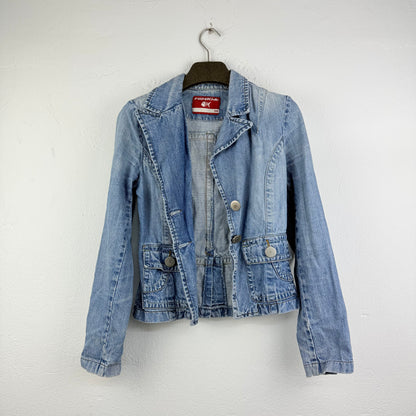 Kuratierter Vintage Onlineshop nachhaltige Secondhand Kleidung online kaufen, Online Shop Vintage, Vintage Online Shop, Second Hand Online Shop, gebraucht, zweite Hand, reused, preloved, Y2K, thriftshop, thriftstore, thrifting, thrift shop, thrift store, Denim, Retro, 90s