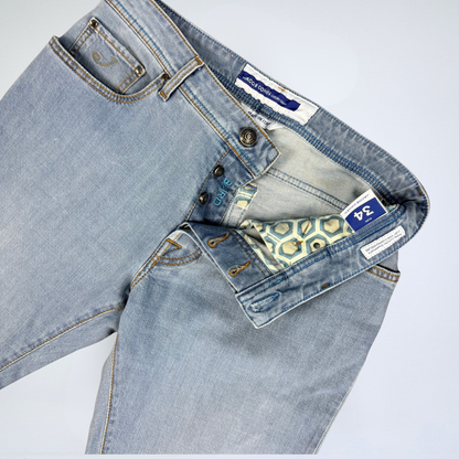 Kuratierter Vintage Onlineshop nachhaltige Secondhand Kleidung online kaufen, Online Shop Vintage, Vintage Online Shop, Second Hand Online Shop, gebraucht, zweite Hand, reused, preloved, Y2K, thriftshop, thriftstore, thrifting, thrift shop, thrift store, Vintage, Denim, Light Wash, Basics