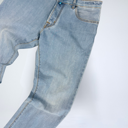 Kuratierter Vintage Onlineshop nachhaltige Secondhand Kleidung online kaufen, Online Shop Vintage, Vintage Online Shop, Second Hand Online Shop, gebraucht, zweite Hand, reused, preloved, Y2K, thriftshop, thriftstore, thrifting, thrift shop, thrift store, Vintage, Denim, Light Wash, Basics