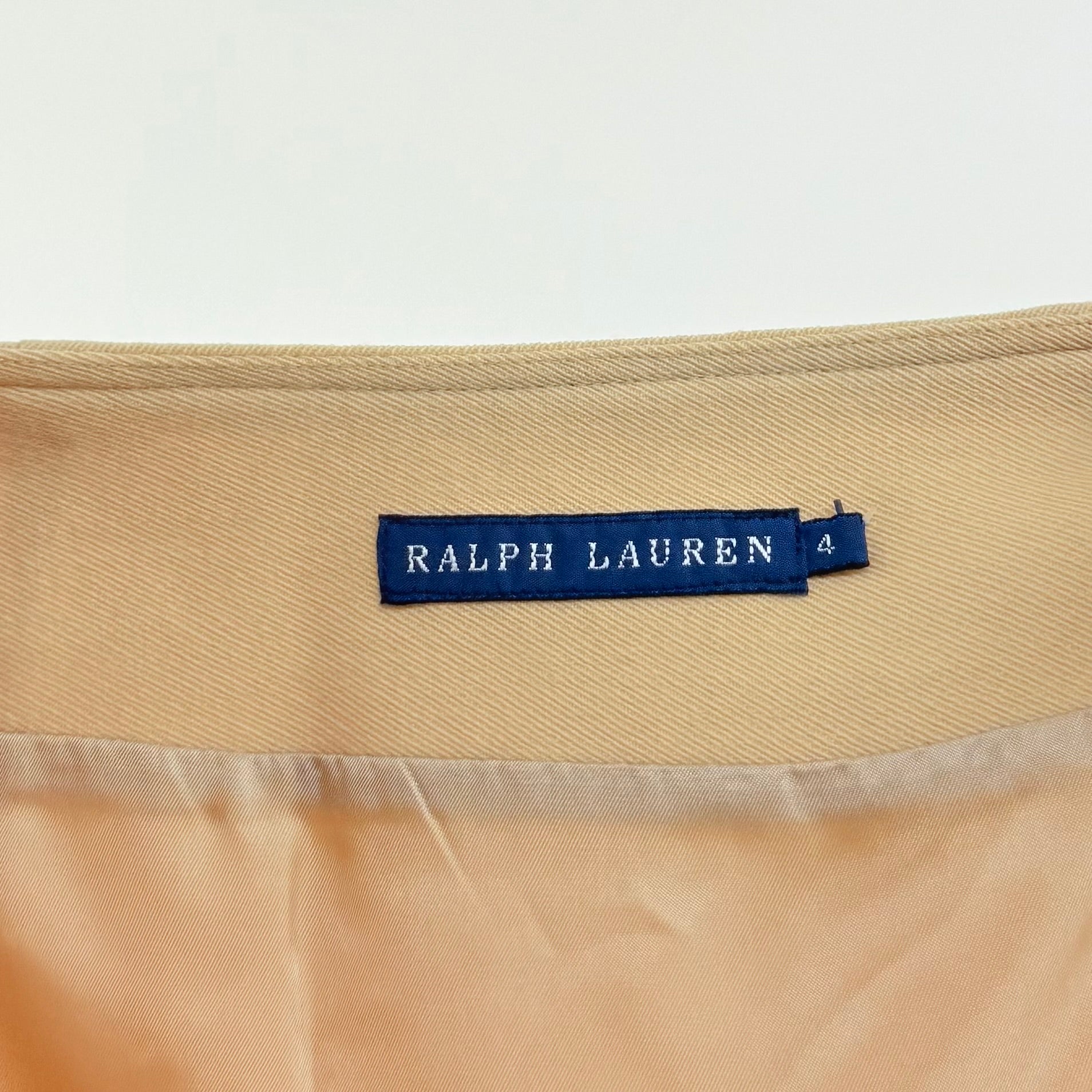 Kuratierter Vintage Onlineshop nachhaltige Secondhand Kleidung online kaufen, Online Shop Vintage, Vintage Online Shop, Second Hand Online Shop, gebraucht, zweite Hand, reused, preloved, Y2K, thriftshop, thriftstore, thrifting, thrift shop, thrift store, Retro, Leder, Wickelstyle