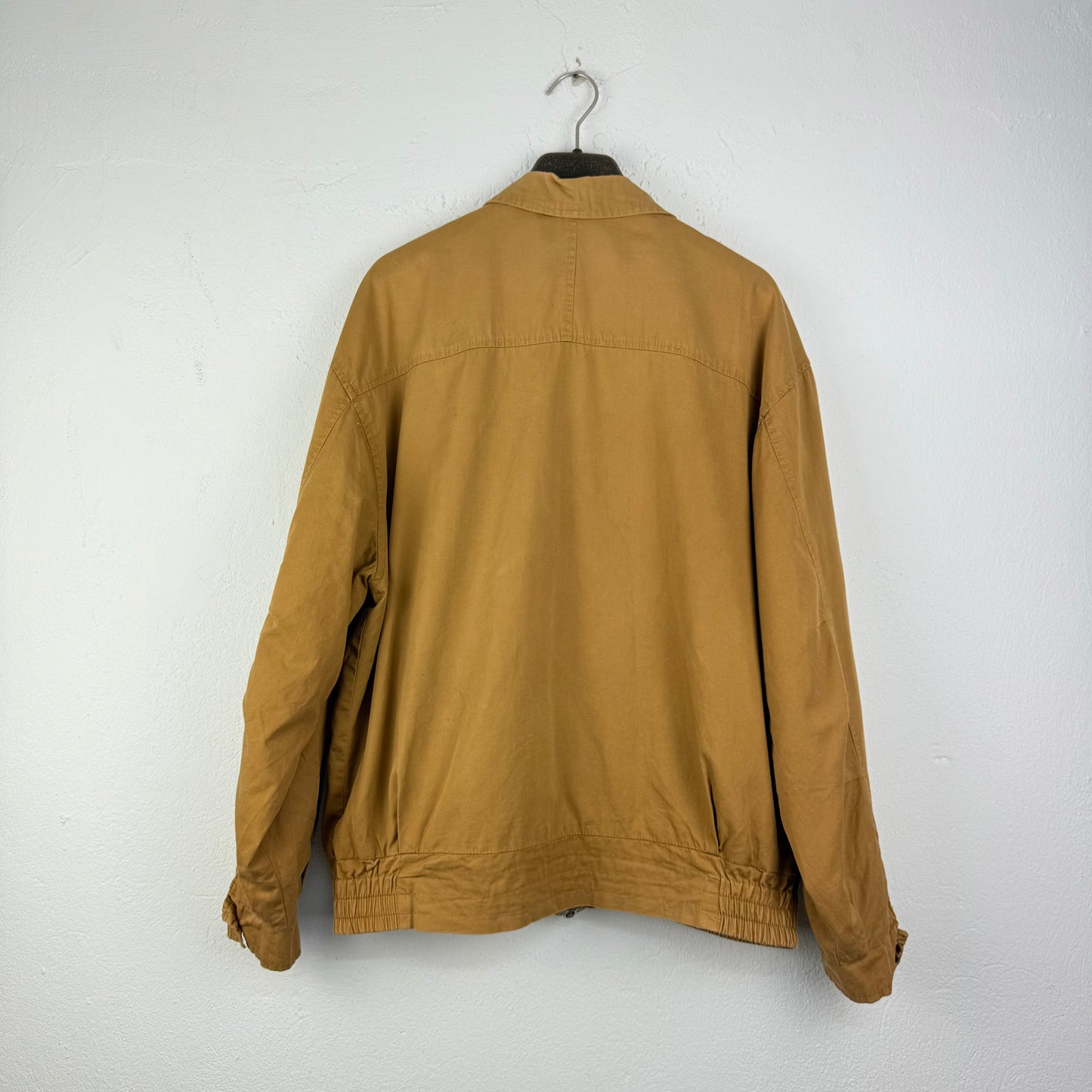 Kuratierter Vintage Onlineshop nachhaltige Secondhand Kleidung online kaufen, Online Shop Vintage, Vintage Online Shop, Second Hand Online Shop, gebraucht, zweite Hand, reused, preloved, Y2K, thriftshop, thriftstore, thrifting, thrift shop, thrift store