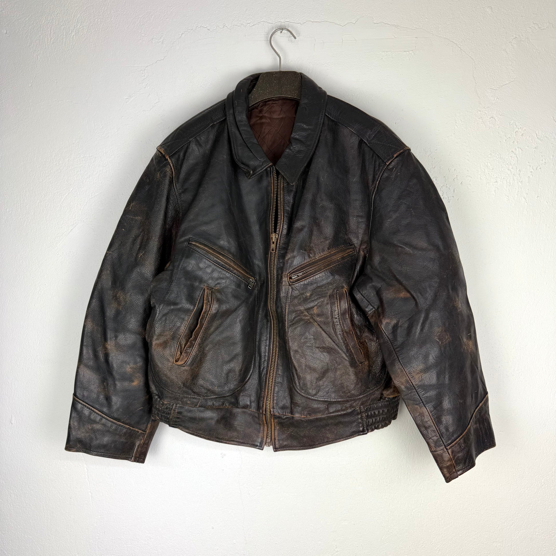 Kuratierter Vintage Onlineshop nachhaltige Secondhand Kleidung online kaufen, Online Shop Vintage, Vintage Online Shop, Second Hand Online Shop, gebraucht, zweite Hand, reused, preloved, Y2K, thriftshop, thriftstore, thrifting, thrift shop, thrift store