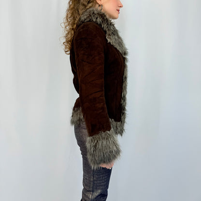 Kuratierter Vintage Onlineshop nachhaltige Secondhand Kleidung online kaufen, Online Shop Vintage, Vintage Online Shop, Second Hand Online Shop, gebraucht, zweite Hand, reused, preloved, Y2K, thriftshop, thriftstore, thrifting, thrift shop, thrift store, Cozy, Bratz, 2000s, Teddy