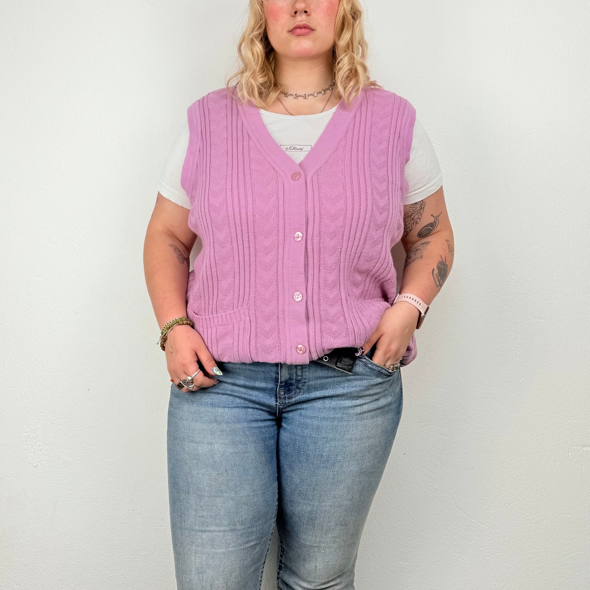 Kuratierter Vintage Onlineshop nachhaltige Secondhand Kleidung online kaufen, Online Shop Vintage, Vintage Online Shop, Second Hand Online Shop, gebraucht, zweite Hand, reused, preloved, Y2K, thriftshop, thriftstore, thrifting, thrift shop, thrift store