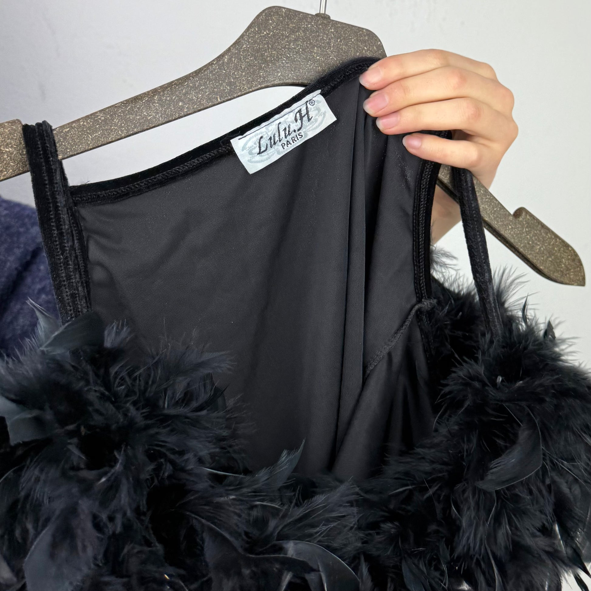 Kuratierter Vintage Onlineshop nachhaltige Secondhand Kleidung online kaufen, Online Shop Vintage, Vintage Online Shop, Second Hand Online Shop, gebraucht, zweite Hand, reused, preloved, Y2K, thriftshop, thriftstore, thrifting, thrift shop, thrift store