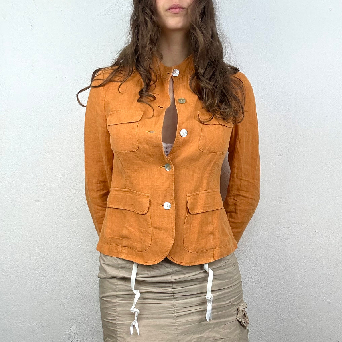 Kuratierter Vintage Onlineshop nachhaltige Secondhand Kleidung online kaufen, Online Shop Vintage, Vintage Online Shop, Second Hand Online Shop, gebraucht, zweite Hand, reused, preloved, Y2K, thriftshop, thriftstore, thrifting, thrift shop, thrift store