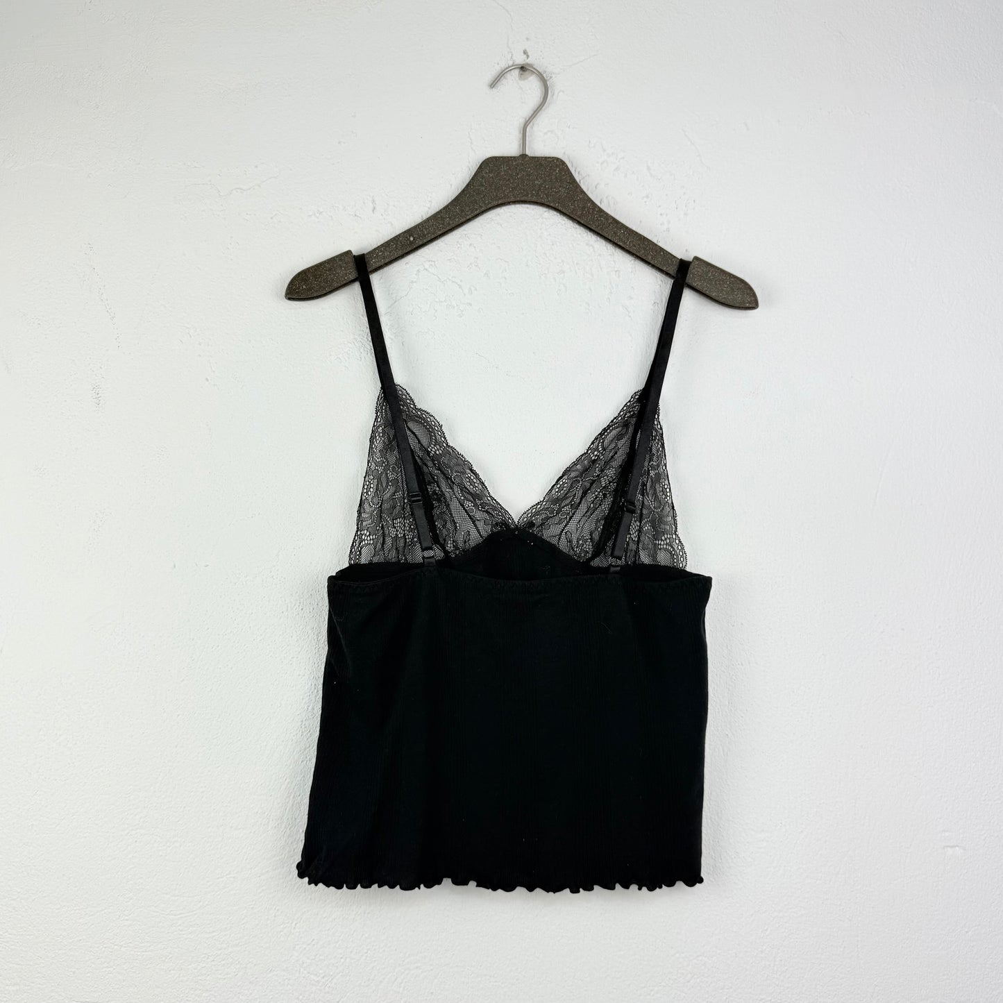 Kuratierter Vintage Onlineshop nachhaltige Secondhand Kleidung online kaufen, Online Shop Vintage, Vintage Online Shop, Second Hand Online Shop, gebraucht, zweite Hand, reused, preloved, Y2K, thriftshop, thriftstore, thrifting, thrift shop, thrift store