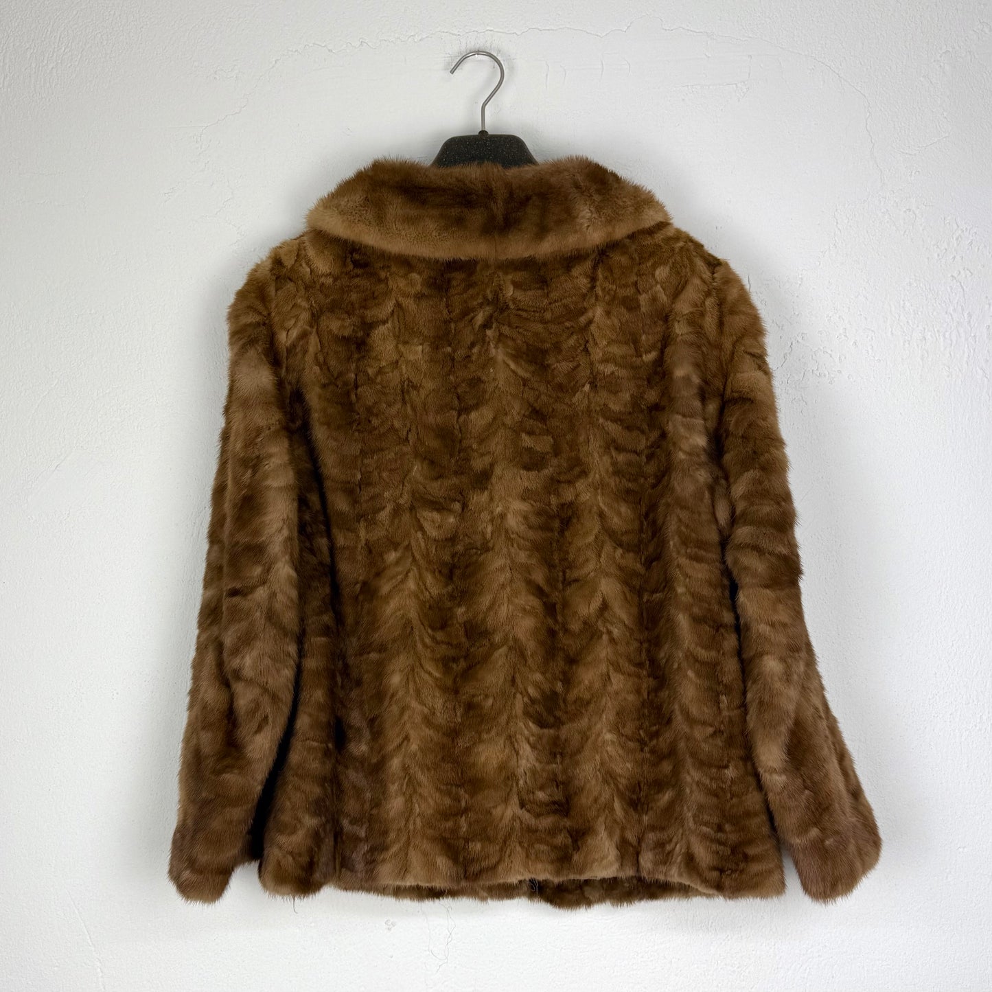 Kuratierter Vintage Onlineshop nachhaltige Secondhand Kleidung online kaufen, Online Shop Vintage, Vintage Online Shop, Second Hand Online Shop, gebraucht, zweite Hand, reused, preloved, Y2K, thriftshop, thriftstore, thrifting, thrift shop, thrift store
