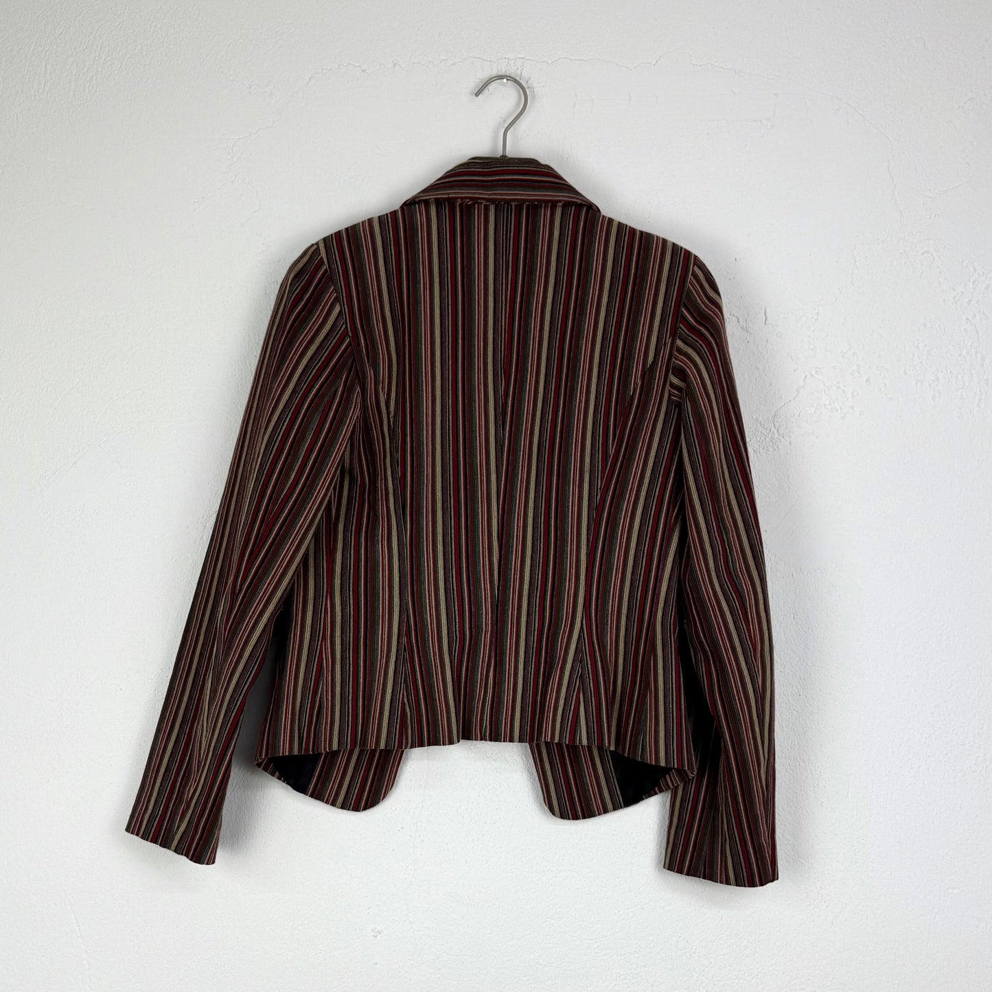 Kuratierter Vintage Onlineshop nachhaltige Secondhand Kleidung online kaufen, Online Shop Vintage, Vintage Online Shop, Second Hand Online Shop, gebraucht, zweite Hand, reused, preloved, Y2K, thriftshop, thriftstore, thrifting, thrift shop, thrift store
