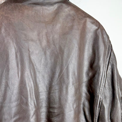 Kuratierter Vintage Onlineshop nachhaltige Secondhand Kleidung online kaufen, Online Shop Vintage, Vintage Online Shop, Second Hand Online Shop, gebraucht, zweite Hand, reused, preloved, Y2K, thriftshop, thriftstore, thrifting, thrift shop, thrift store